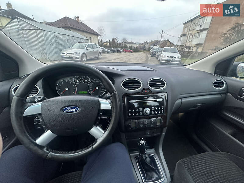Седан Ford Focus 2005 в Золочеві фото 9 Седан Ford Focus 2005 в Золочеві
