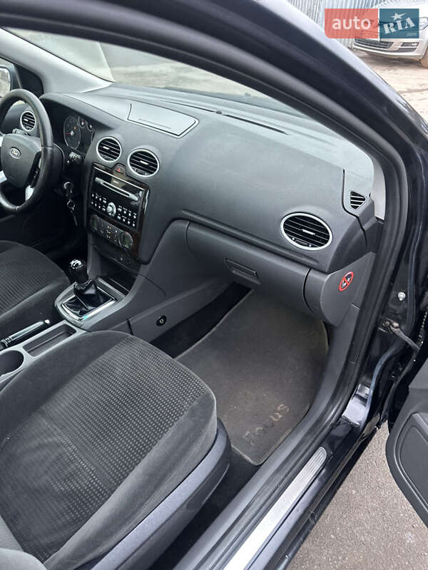 Седан Ford Focus 2005 в Золочеві фото 11 Седан Ford Focus 2005 в Золочеві