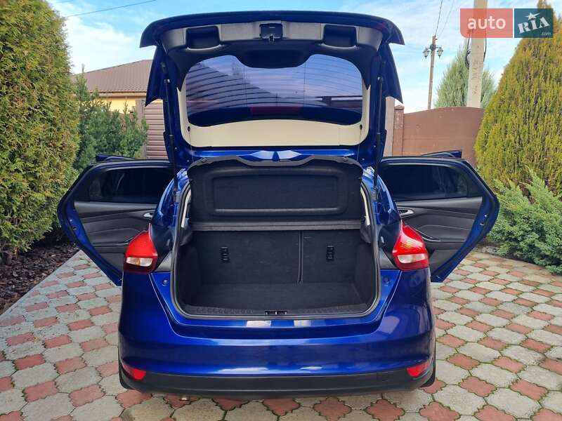 Хэтчбек Ford Focus 2015 в Харькове