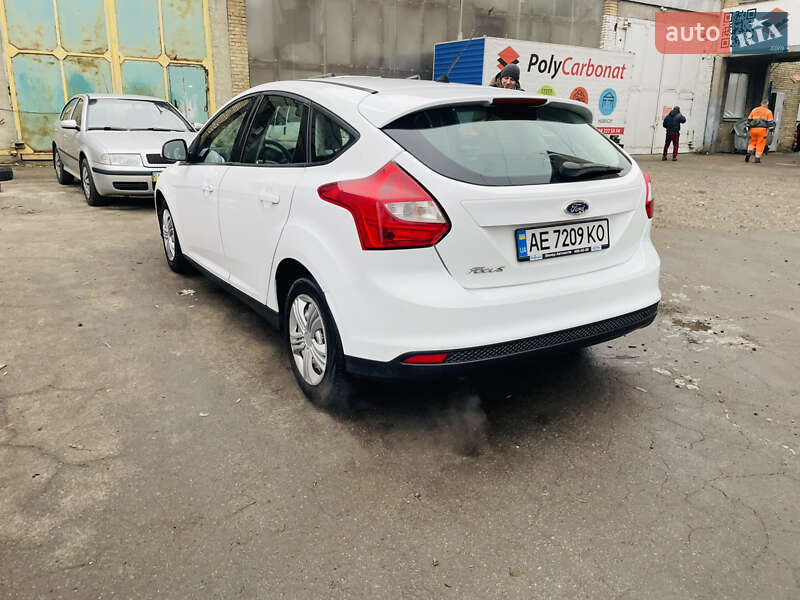 Хэтчбек Ford Focus 2012 в Киеве фото 7 Хэтчбек Ford Focus 2012 в Киеве