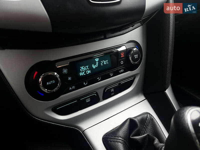 Хэтчбек Ford Focus 2014 в Чернигове