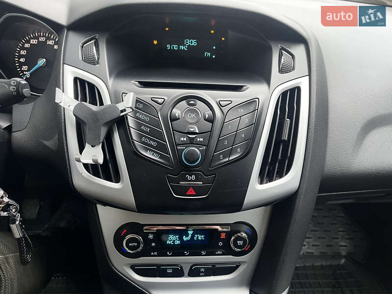 Хэтчбек Ford Focus 2014 в Чернигове