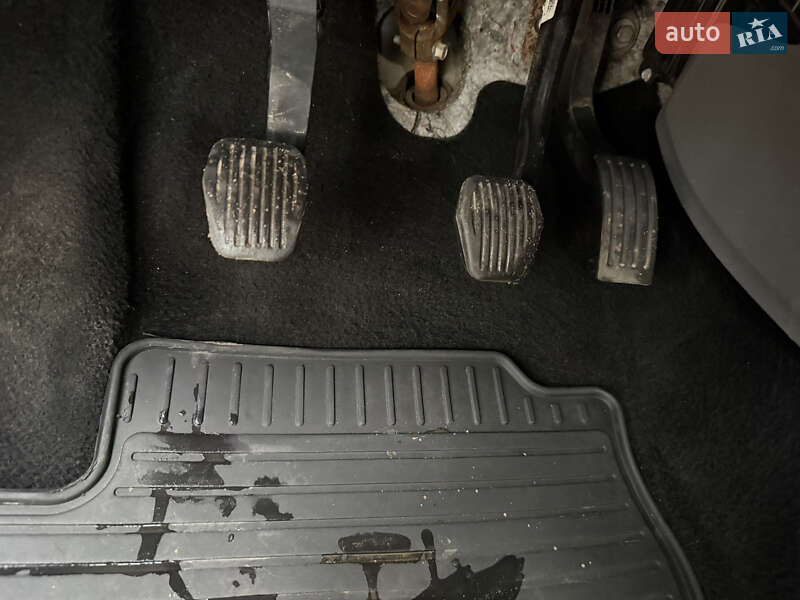 Универсал Ford Focus 2010 в Житомире фото 20 Универсал Ford Focus 2010 в Житомире