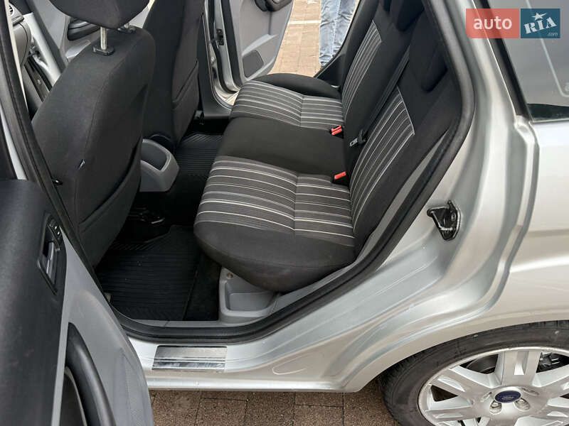 Универсал Ford Focus 2010 в Житомире фото 23 Универсал Ford Focus 2010 в Житомире