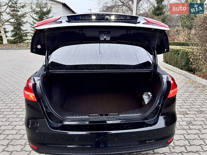 Седан Ford Focus 2016 в Львові фото 7 Седан Ford Focus 2016 в Львові