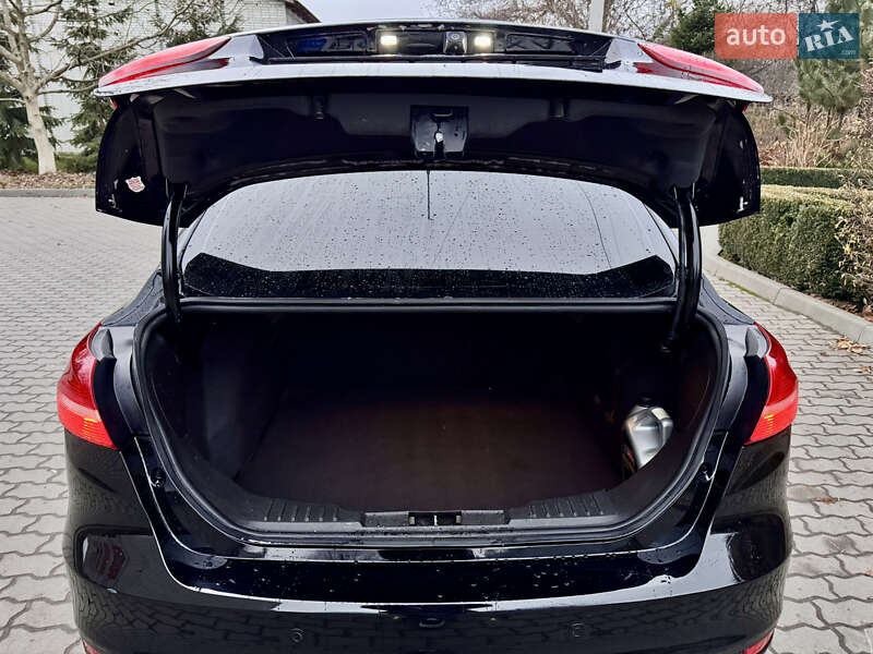 Седан Ford Focus 2016 в Львові фото 8 Седан Ford Focus 2016 в Львові
