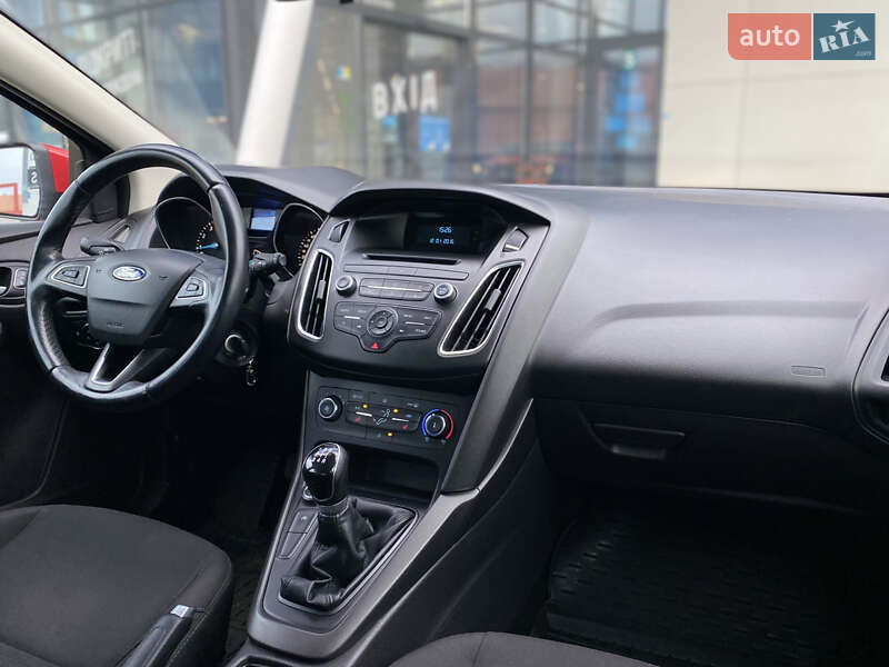 Хетчбек Ford Focus 2015 в Києві