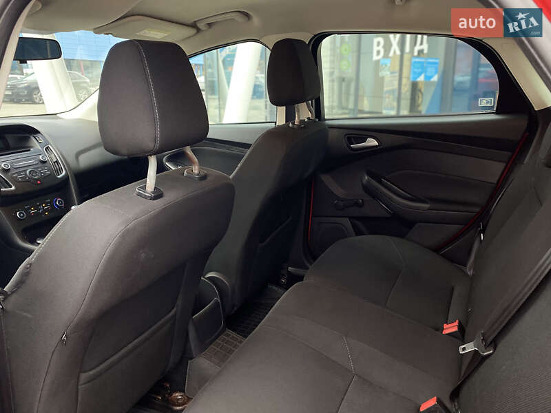 Хетчбек Ford Focus 2015 в Києві