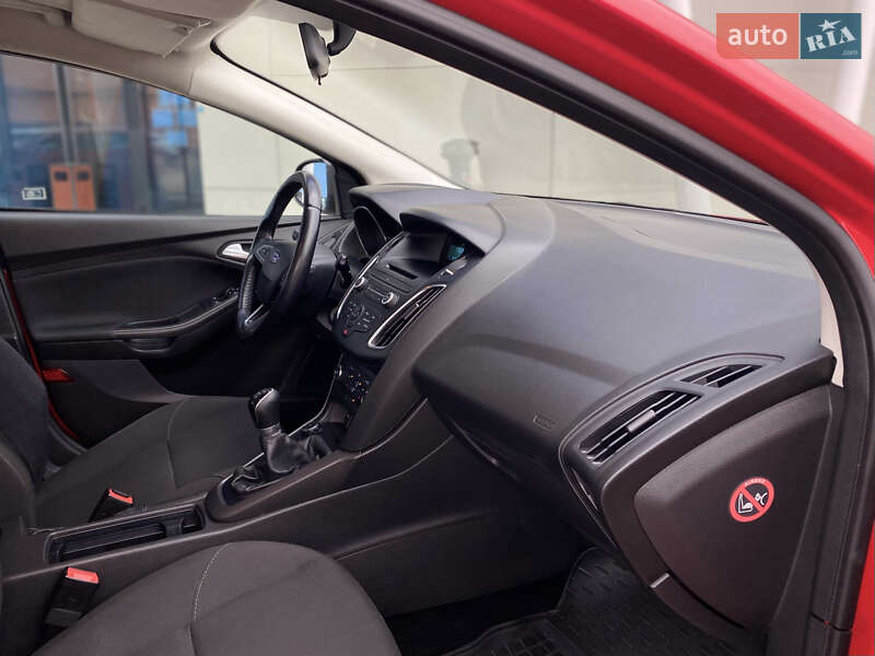 Хетчбек Ford Focus 2015 в Києві