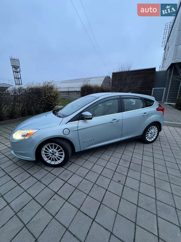 Хэтчбек Ford Focus 2013 в Черкассах фото 2 Хэтчбек Ford Focus 2013 в Черкассах