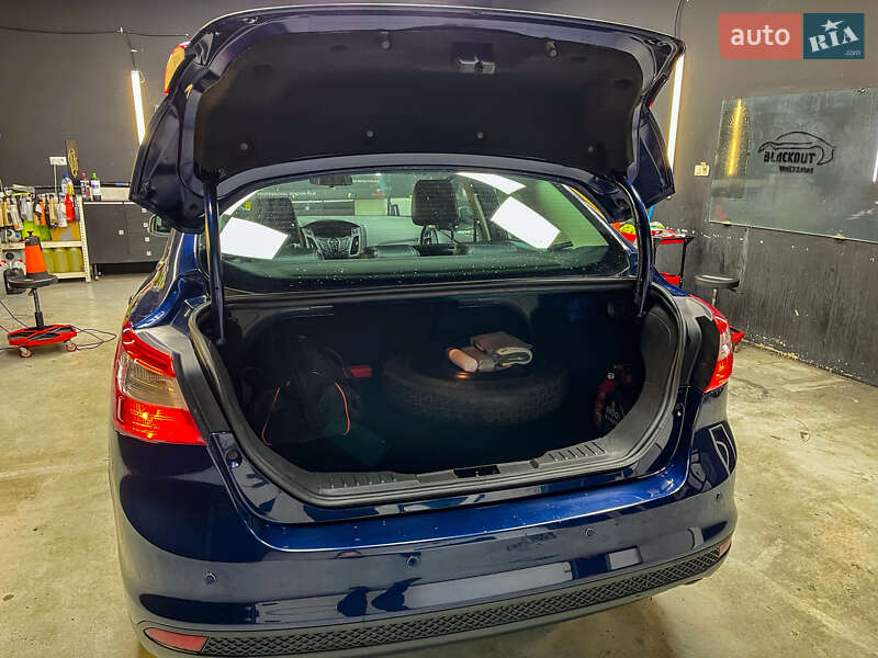 Седан Ford Focus 2011 в Первомайске