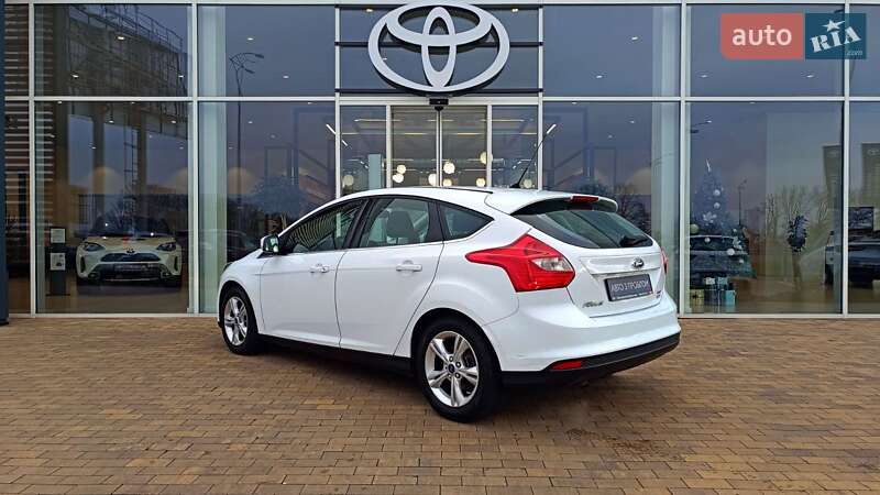 Хэтчбек Ford Focus 2013 в Киеве фото 2 Хэтчбек Ford Focus 2013 в Киеве