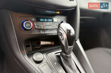 Хэтчбек Ford Focus 2016 в Киеве