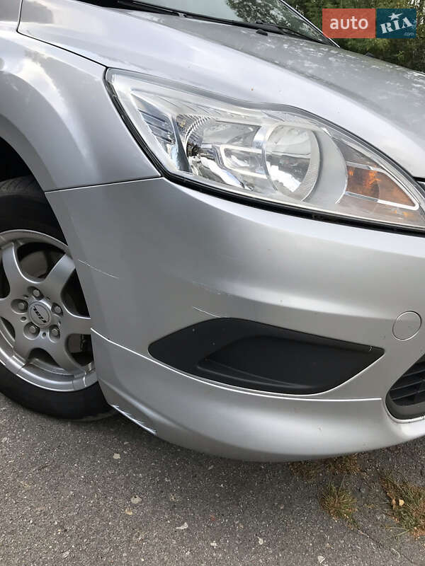 Универсал Ford Focus 2008 в Глухове