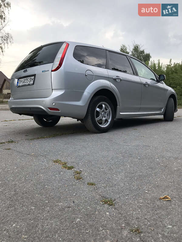 Универсал Ford Focus 2008 в Глухове