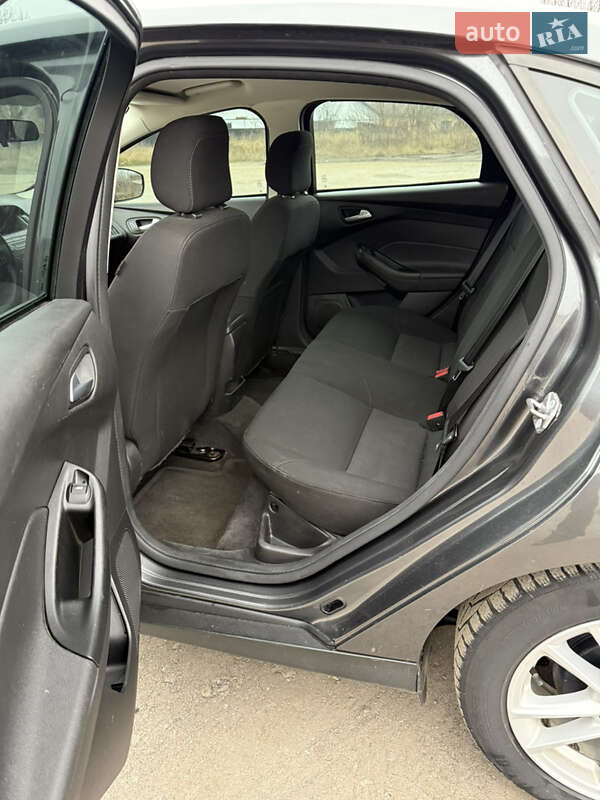 Седан Ford Focus 2017 в Виннице фото 15 Седан Ford Focus 2017 в Виннице