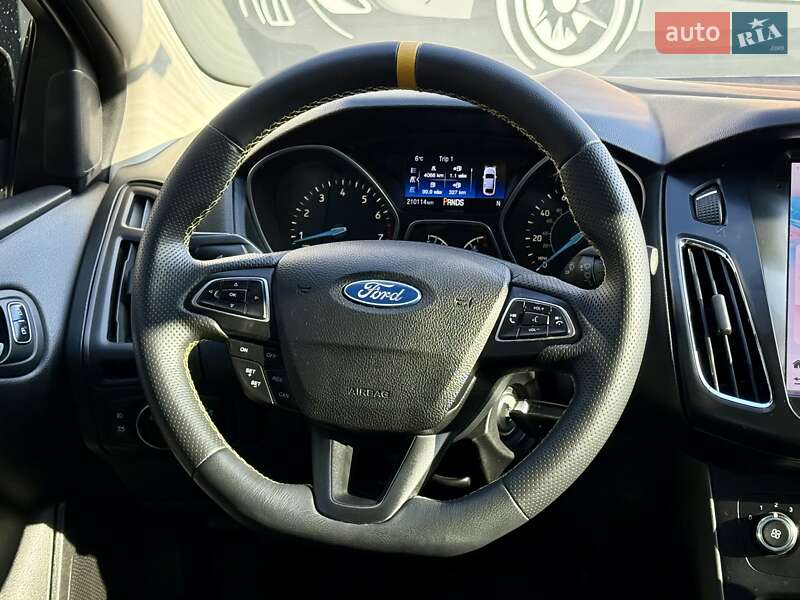 Седан Ford Focus 2015 в Харькове