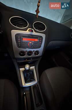 Хэтчбек Ford Focus 2007 в Ужгороде