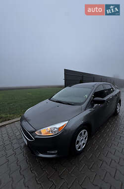 Седан Ford Focus 2014 в Вишневом