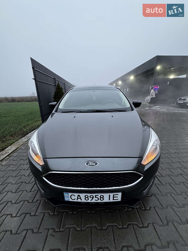 Седан Ford Focus 2014 в Вишневом