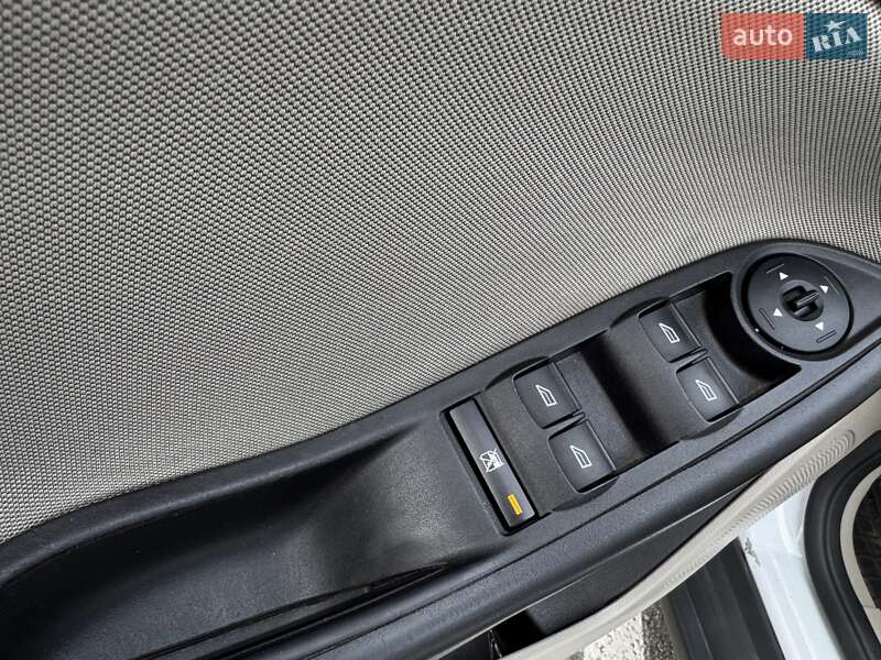 Седан Ford Focus 2015 в Полтаве фото 19 Седан Ford Focus 2015 в Полтаве