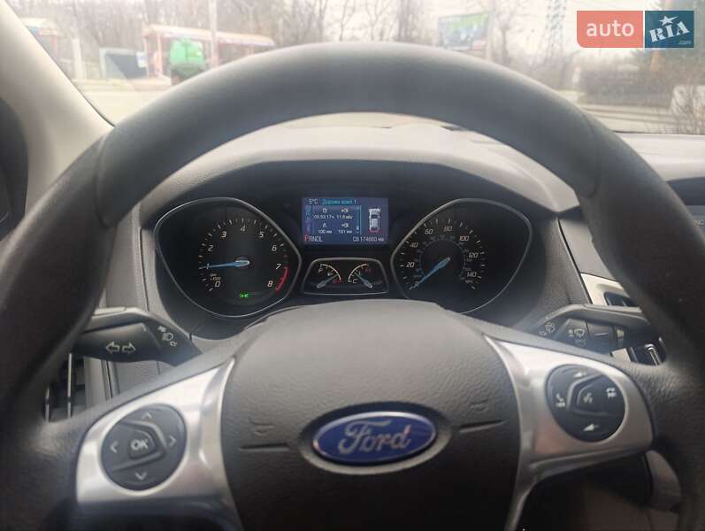 Седан Ford Focus 2014 в Днепре