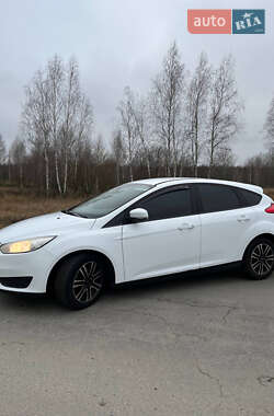 Хэтчбек Ford Focus 2015 в Броварах