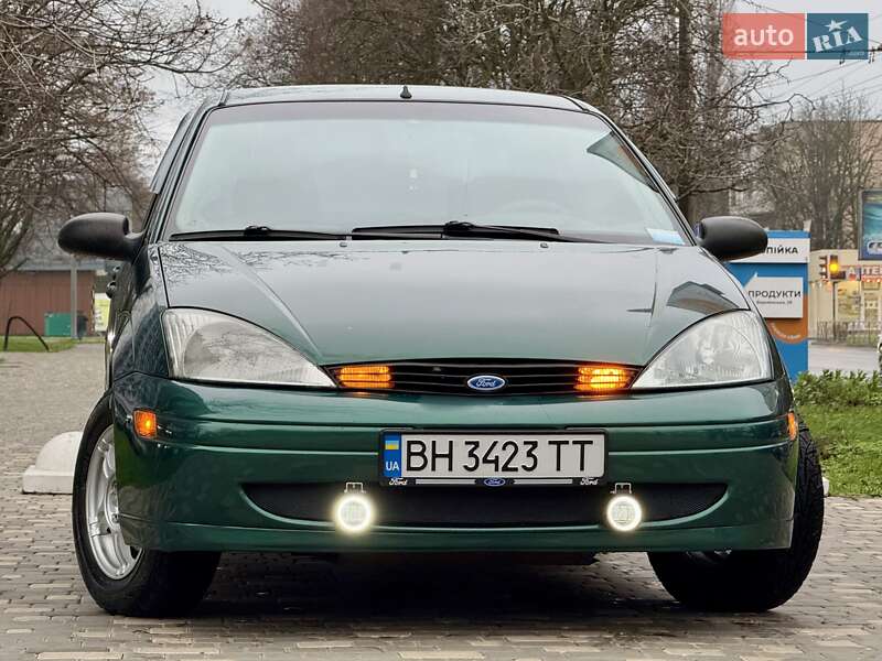 Седан Ford Focus 2001 в Одессе