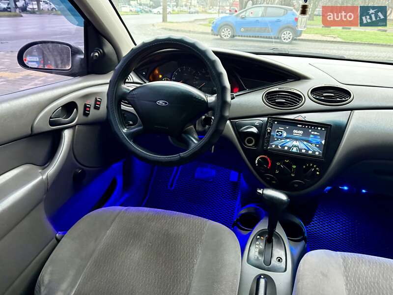 Седан Ford Focus 2001 в Одессе