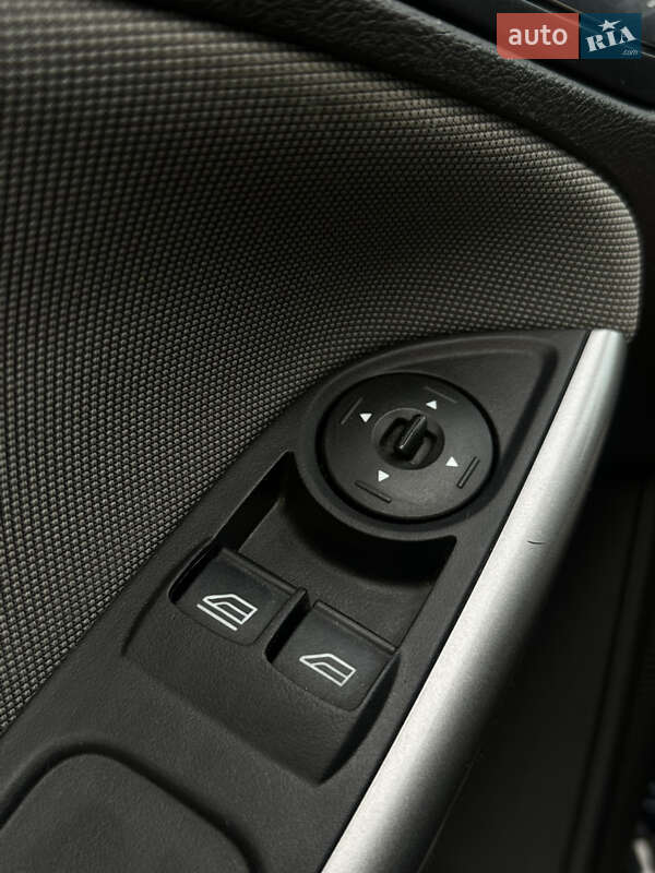 Хэтчбек Ford Focus 2012 в Шептицькому фото 10 Хэтчбек Ford Focus 2012 в Шептицькому