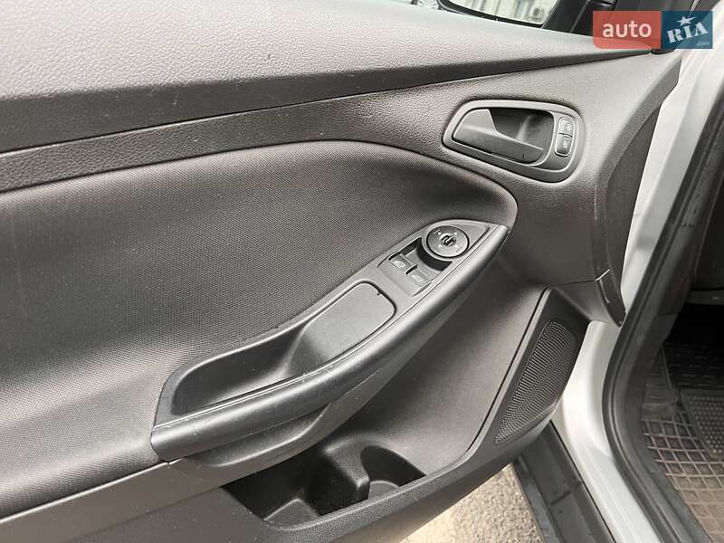 Седан Ford Focus 2017 в Петропавловской Борщаговке фото 10 Седан Ford Focus 2017 в Петропавловской Борщаговке