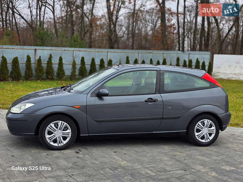 Хэтчбек Ford Focus 2002 в Луцке