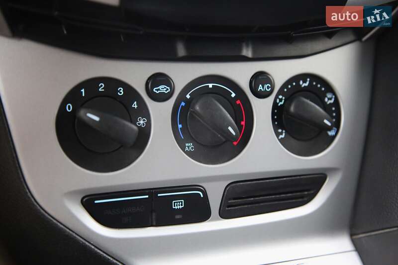 Хэтчбек Ford Focus 2013 в Харькове фото 18 Хэтчбек Ford Focus 2013 в Харькове