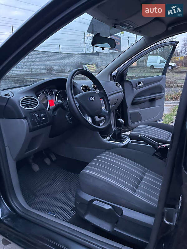Универсал Ford Focus 2010 в Киеве фото 10 Универсал Ford Focus 2010 в Киеве