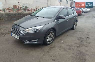 Хэтчбек Ford Focus 2016 в Остроге