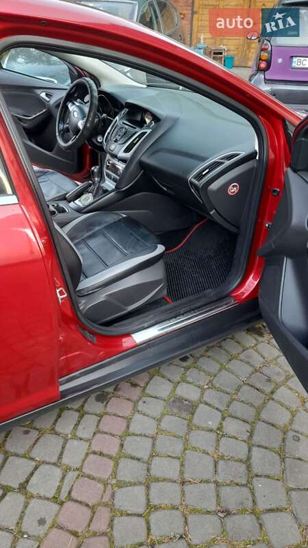 Хэтчбек Ford Focus 2013 в Сколе фото 12 Хэтчбек Ford Focus 2013 в Сколе