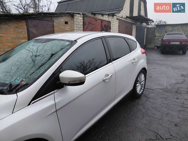 Хэтчбек Ford Focus 2015 в Новоархангельске фото 25 Хэтчбек Ford Focus 2015 в Новоархангельске
