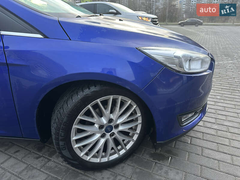 Хэтчбек Ford Focus 2014 в Киеве