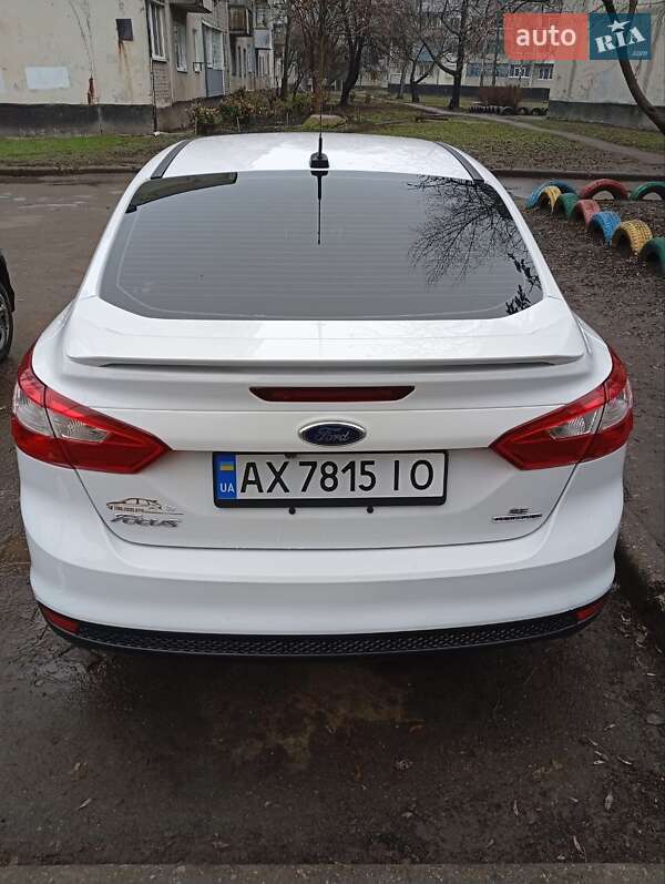 Седан Ford Focus 2014 в Лозовой