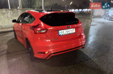 Хэтчбек Ford Focus 2016 в Киеве