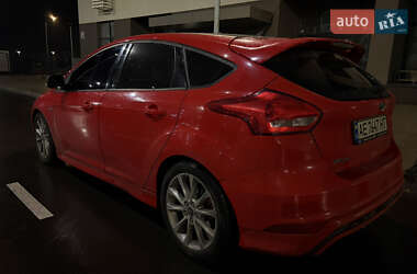 Хэтчбек Ford Focus 2016 в Киеве