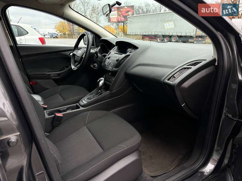 Хэтчбек Ford Focus 2016 в Киеве фото 22 Хэтчбек Ford Focus 2016 в Киеве