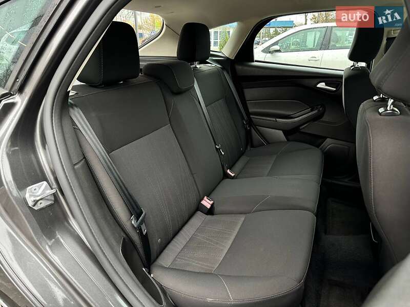 Хэтчбек Ford Focus 2016 в Киеве фото 26 Хэтчбек Ford Focus 2016 в Киеве