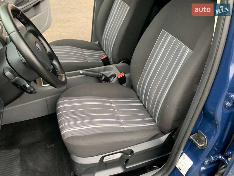 Хэтчбек Ford Focus 2010 в Хмельницком фото 35 Хэтчбек Ford Focus 2010 в Хмельницком