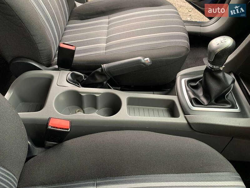Хэтчбек Ford Focus 2010 в Хмельницком фото 40 Хэтчбек Ford Focus 2010 в Хмельницком