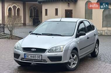 Хетчбек Ford Focus 2005 в Жовкві