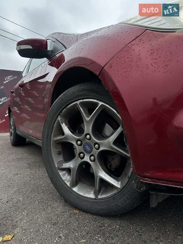 Седан Ford Focus 2014 в Сумах