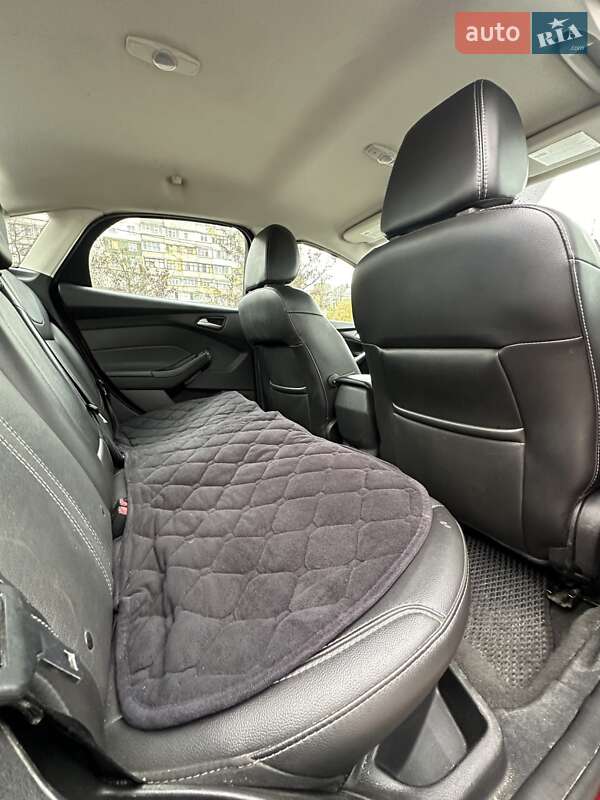 Седан Ford Focus 2014 в Сумах