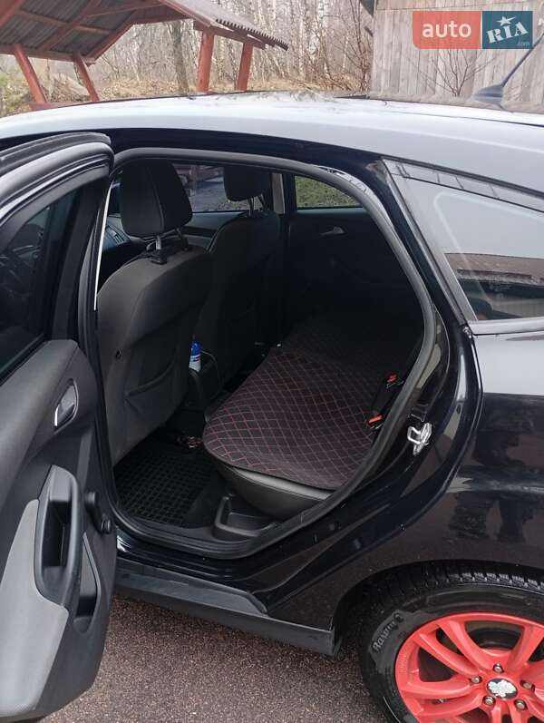 Хэтчбек Ford Focus 2013 в Житомире фото 9 Хэтчбек Ford Focus 2013 в Житомире