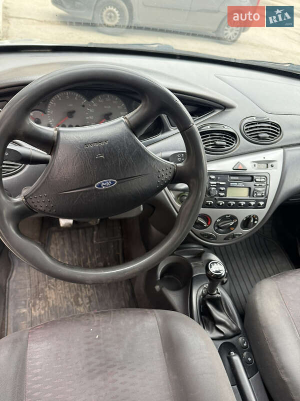 Универсал Ford Focus 2001 в Сумах